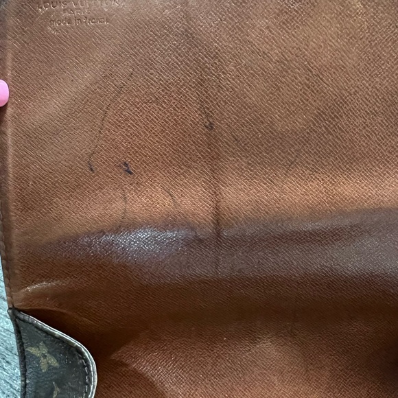 Authentic! Louis Vuitton crossbody - Picture 3 of 6